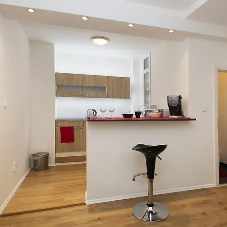 Apartment Downtown - Laurinska Street